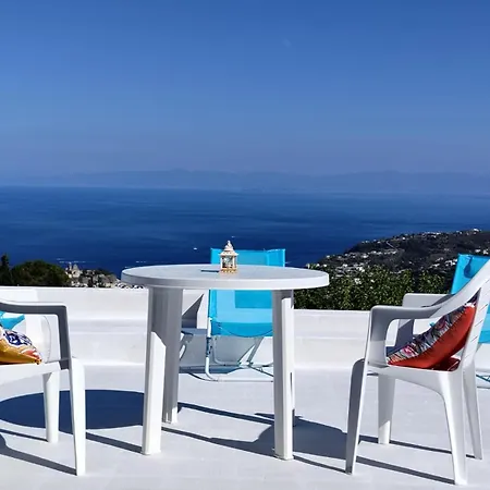La Terrazza Sui Vulcani Villa *